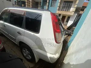 Nissan X-Trail 2002 White