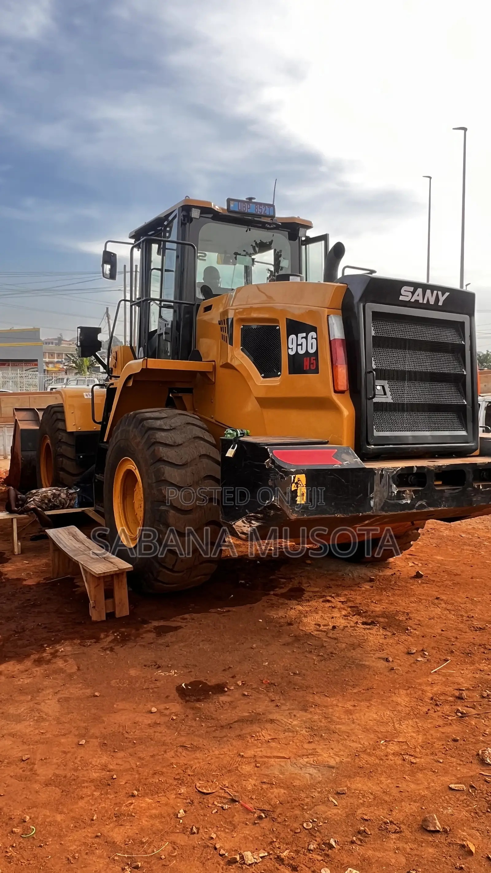 Wheel Chain Loaders for Hire