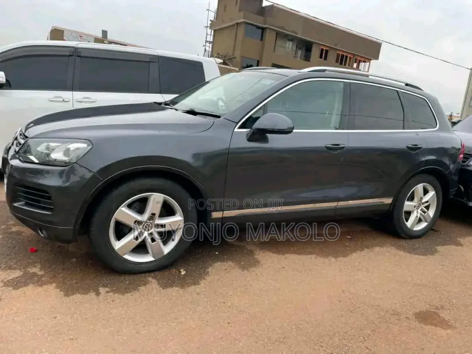 Volkswagen Touareg 2013 Gray