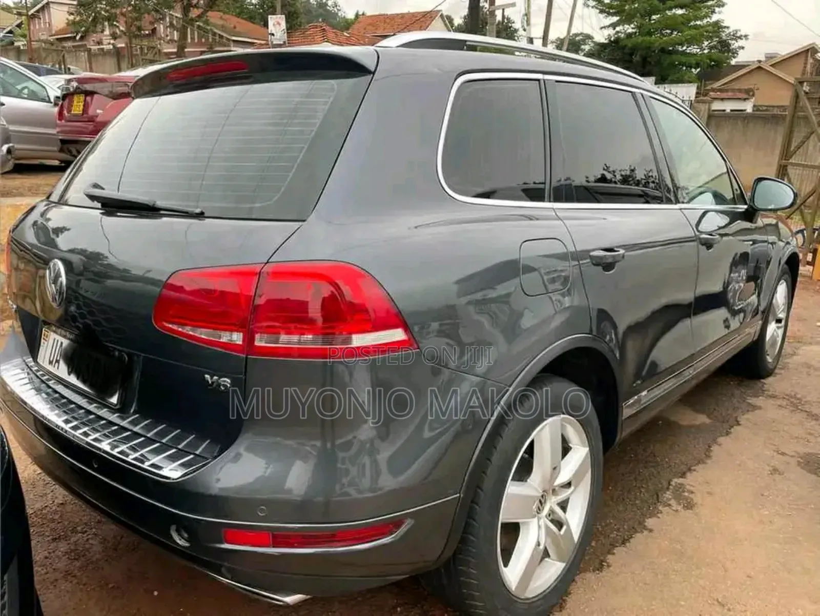 Volkswagen Touareg 2013 Gray