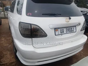 Toyota Harrier 2003 White