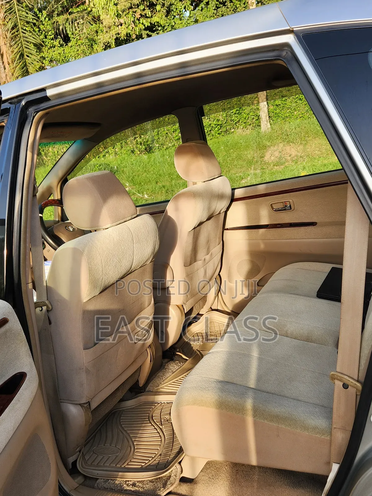 Toyota Nadia 2.0 150hp FWD 2002 Silver