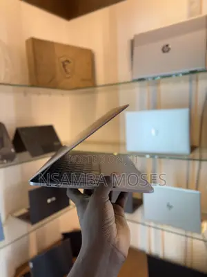 Laptop Apple MacBook Air 2020 M1 8GB Intel Core i5 SSD 256GB