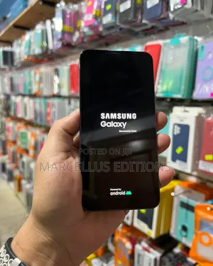 Samsung Galaxy S22 5G 128 GB Black
