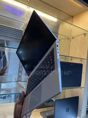 Laptop HP EliteBook 830 G7 8GB Intel Core i5 SSD 256GB