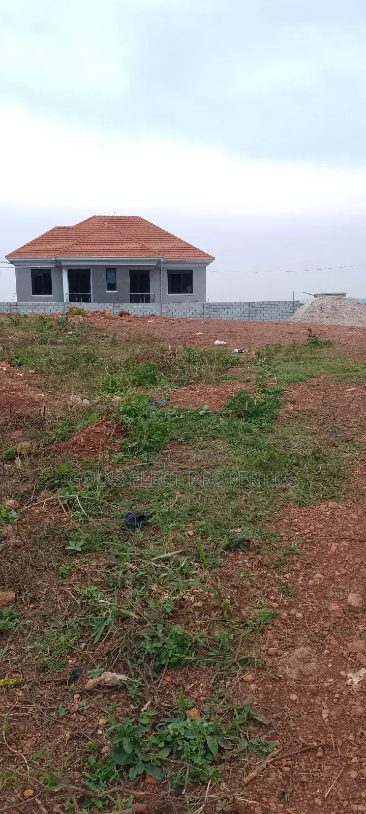 Hot Deal in Seguku 4 Acres for Sale 900m Each
