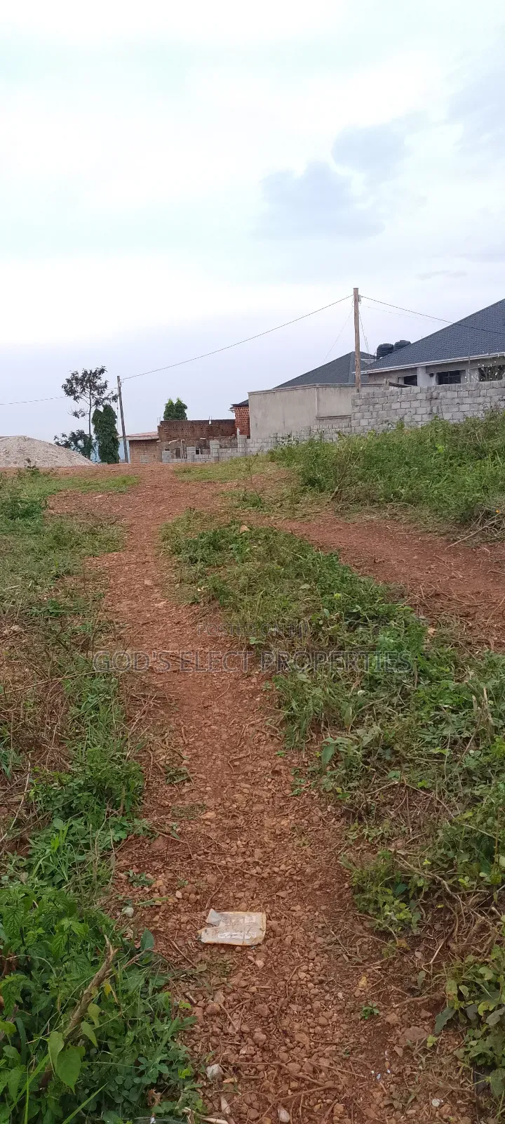 Beautiful 50 by 100ft Plot for Sale in Seguku Katale 150m