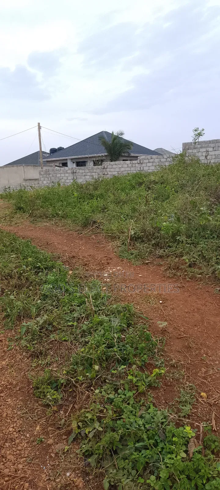 Beautiful 50 by 100ft Plot for Sale in Seguku Katale 150m