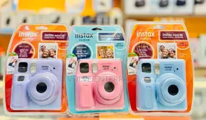 Fujifilm Instax Mini Se Instant Camera + 10 Sheet Film Bundle