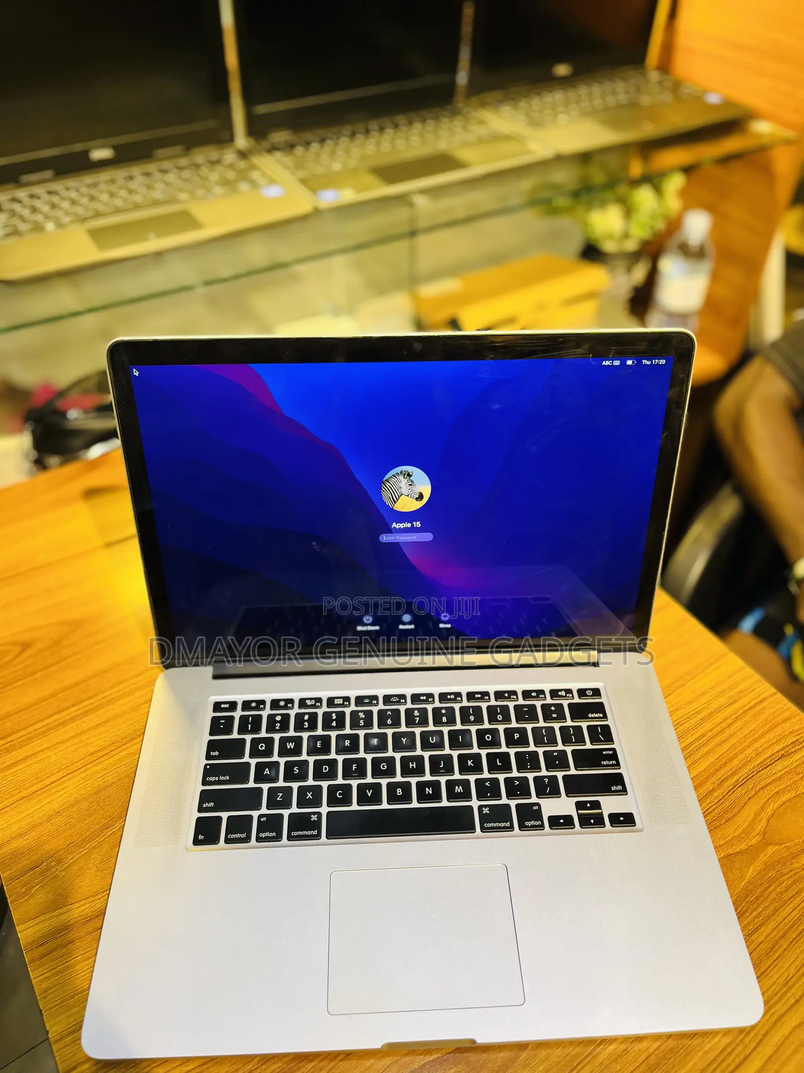 Laptop Apple MacBook Pro 2015 8GB Intel Core i7 SSD 256GB