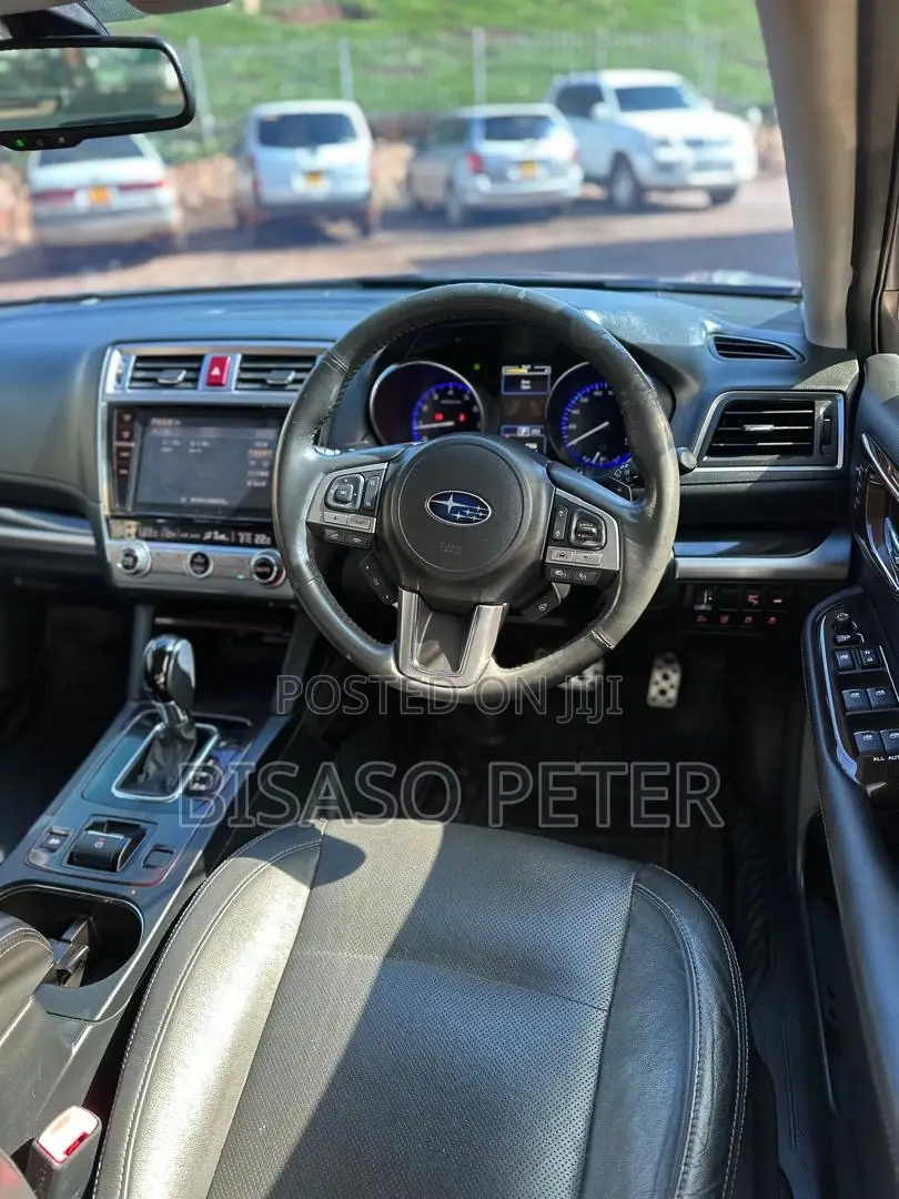 Subaru Legacy 2.5i Premium AWD 2017 Silver