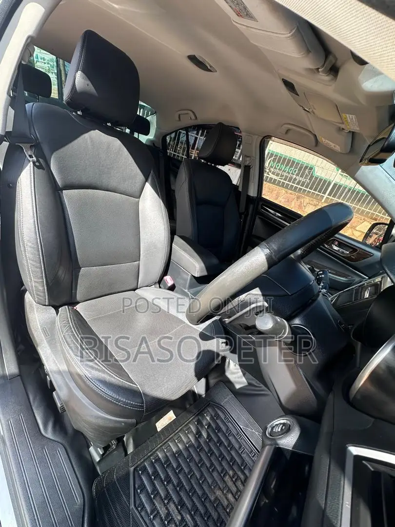 Subaru Legacy 2.5i Premium AWD 2017 Silver