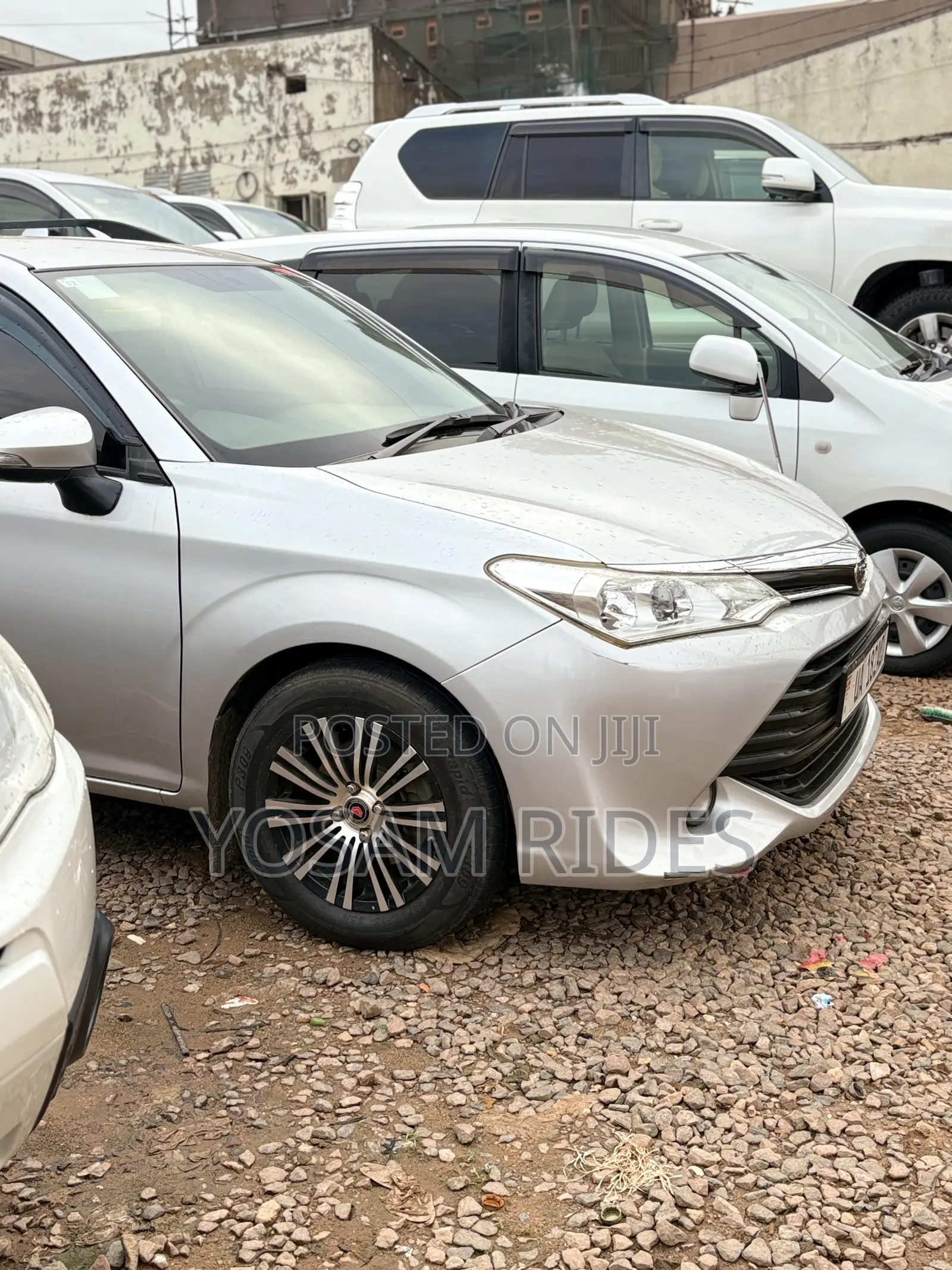 Toyota Corolla Fielder 1.5 Petrol FWD 2015 Silver