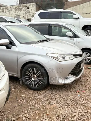 Toyota Corolla Fielder 1.5 Petrol FWD 2015 Silver