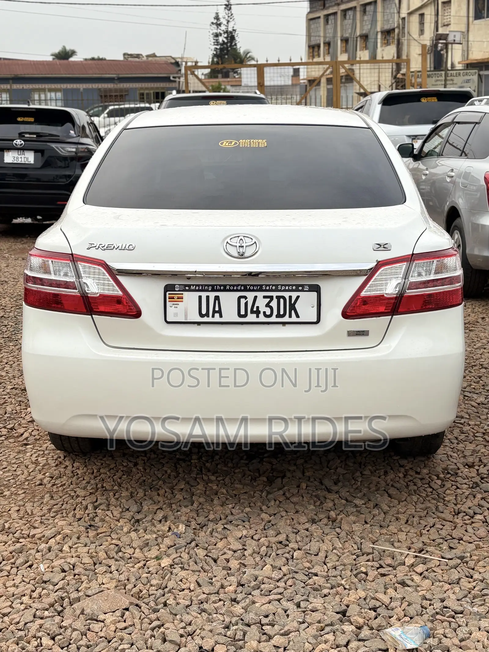 Toyota Premio 1.8 FWD 2013 White