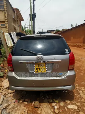 Toyota Wish 2004 Gray