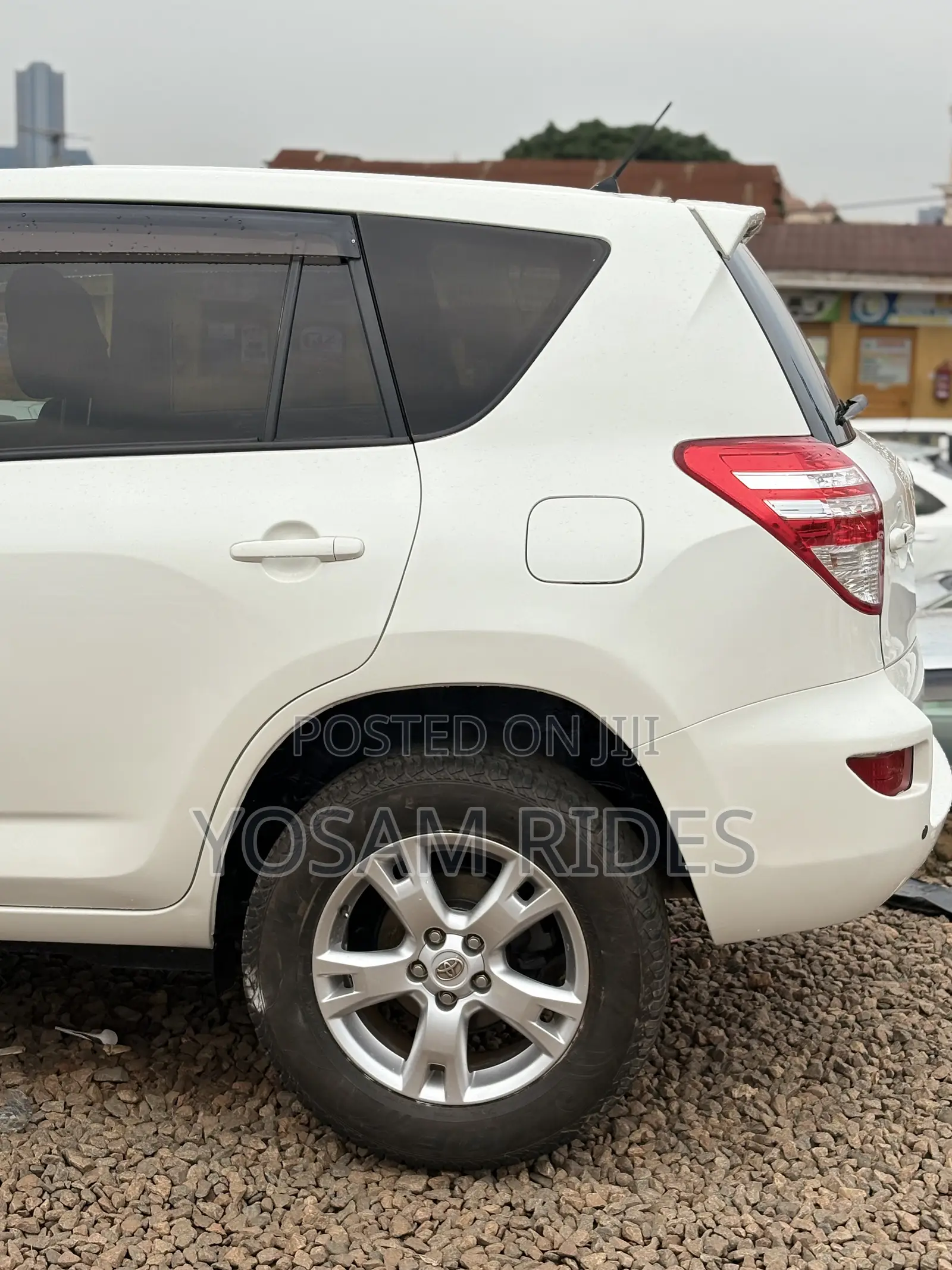 Toyota RAV4 4x4 2009 White
