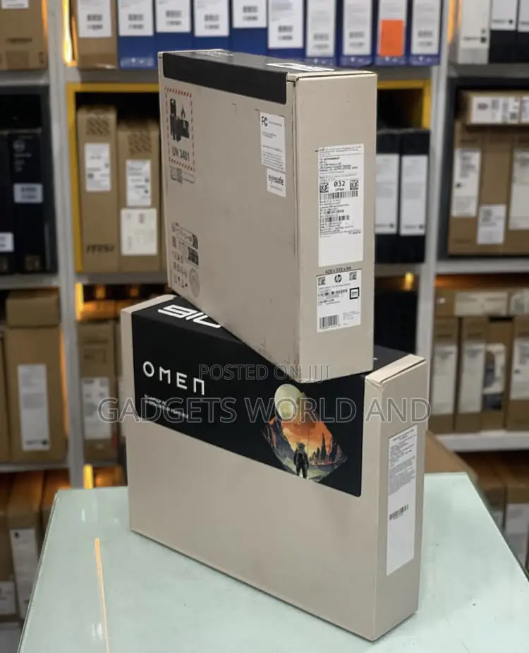New Laptop HP Omen Max 16 32GB Intel Core Ultra 9 SSD 1T