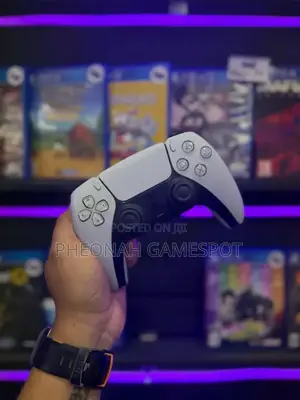 Original Strong Playstation 5 Dualsense Wireless Controllers. White