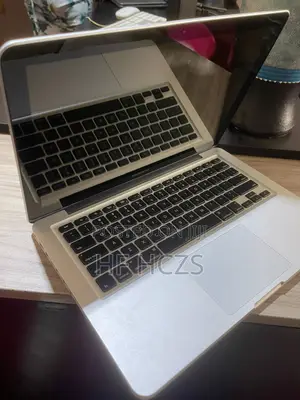 Laptop Apple MacBook Pro 8GB Intel Core i7 HDD 500GB