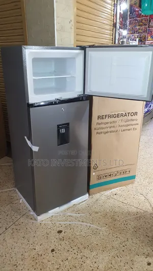 270litrs Hisense Fridge With Dispenser Rd27
