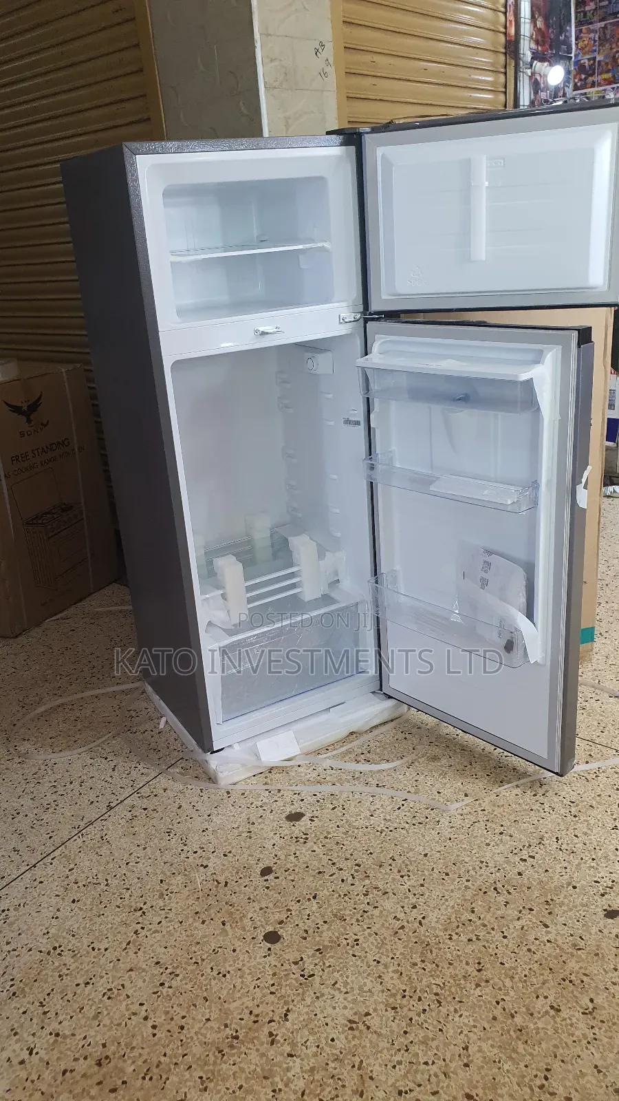 270litrs Hisense Fridge With Dispenser Rd27