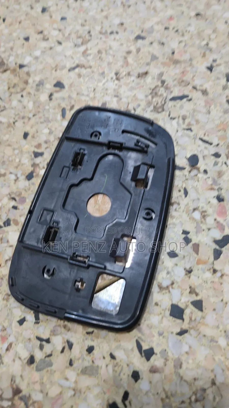 Toyota Wish 2003 - 2006 Sidemirror Plate