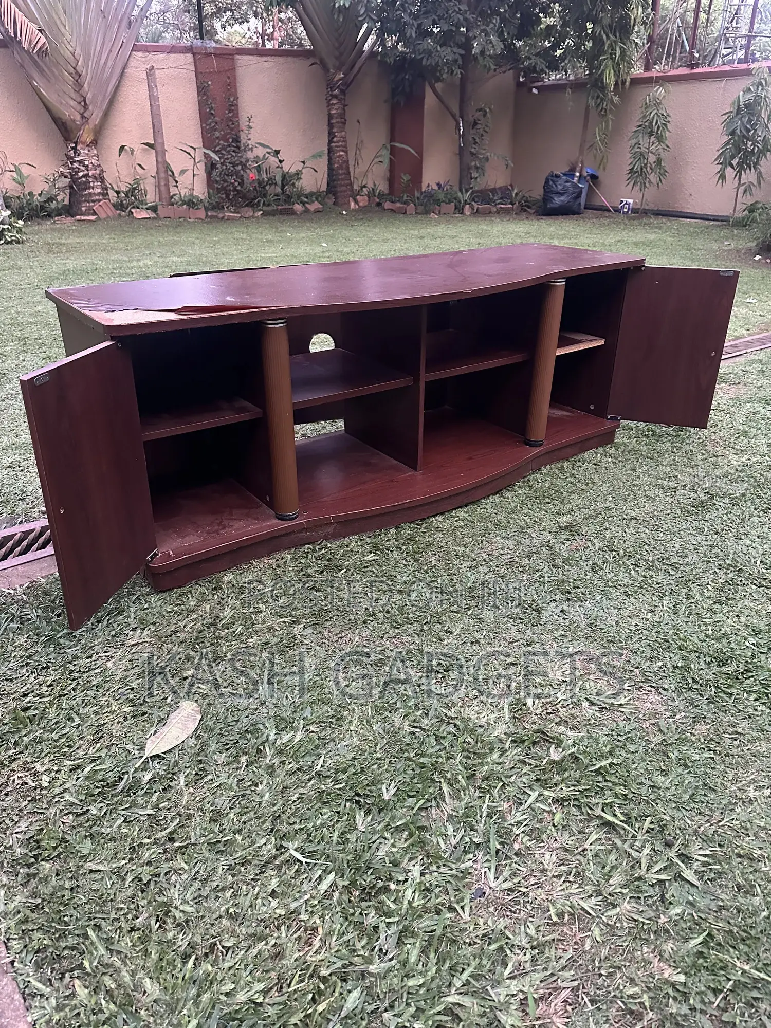 Solid Wood Furniture – Cheap, Needs Makeover