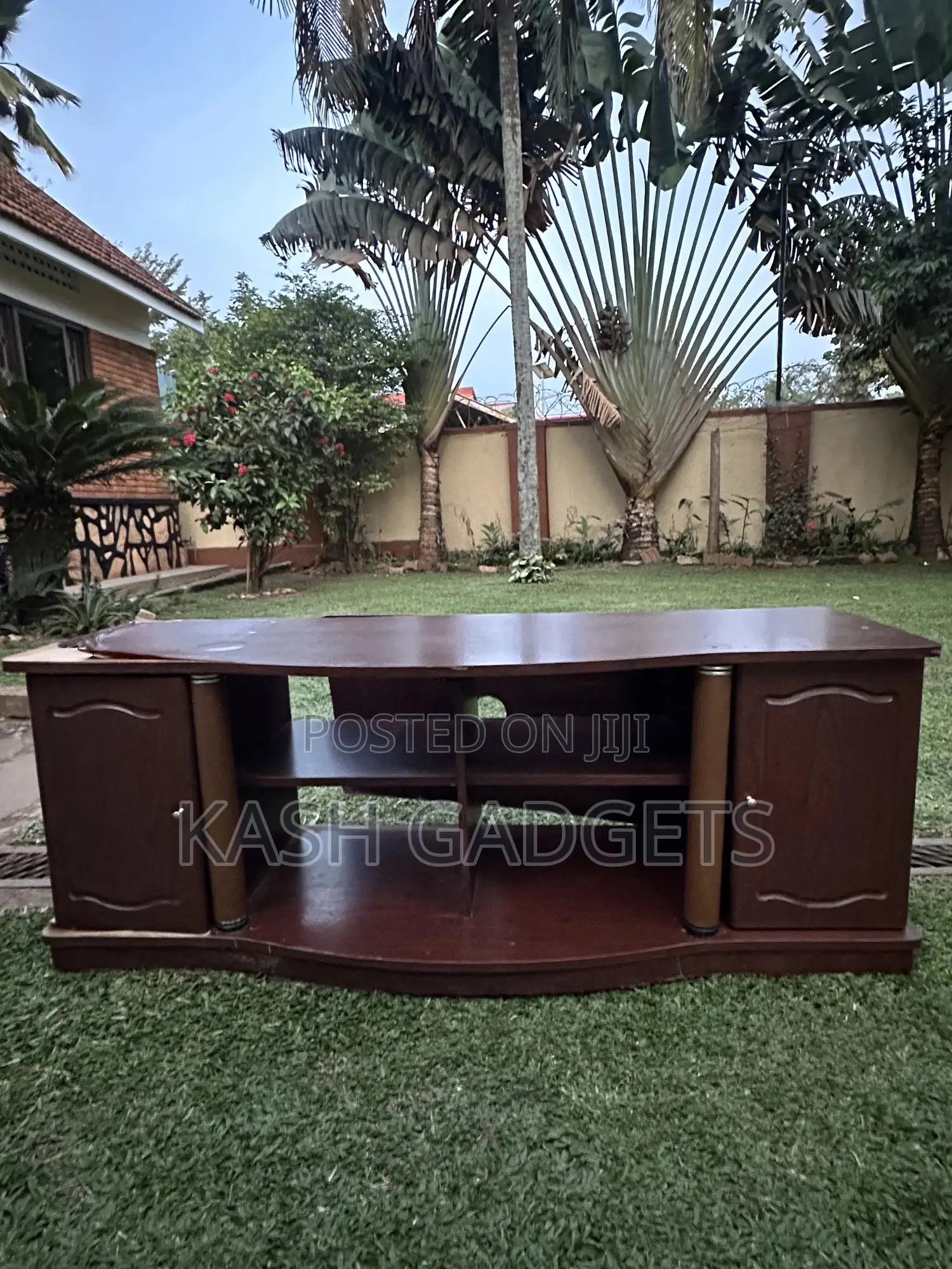 Solid Wood Furniture – Cheap, Needs Makeover