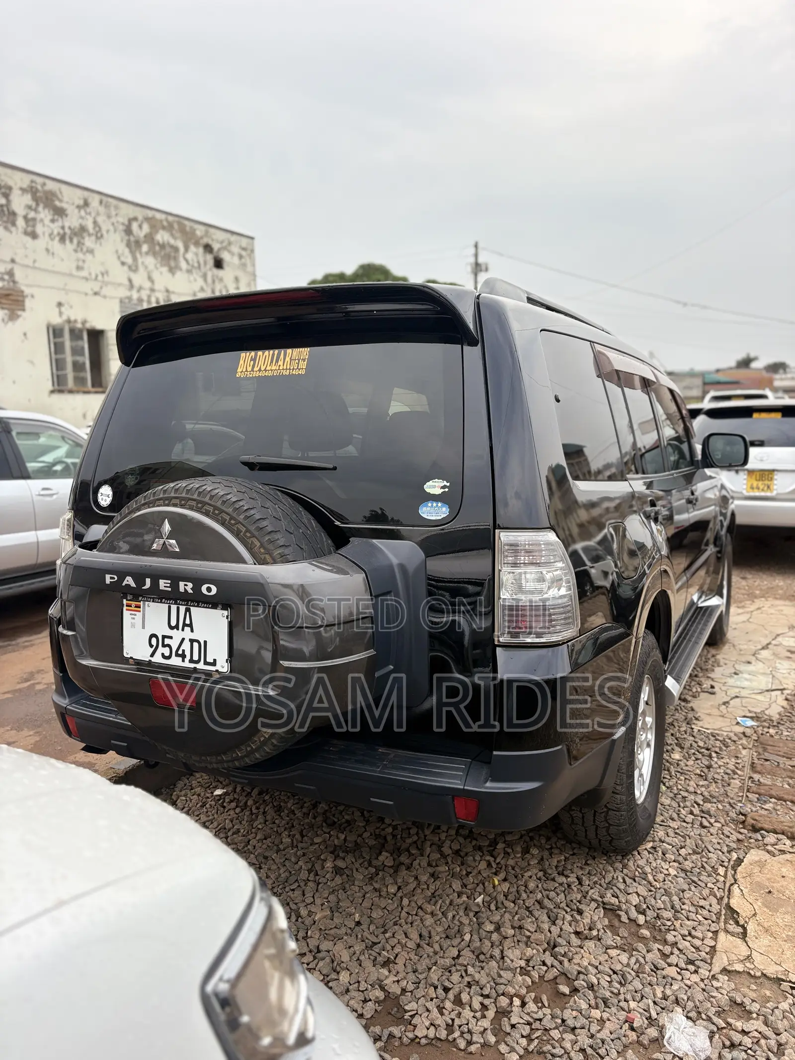 Mitsubishi Pajero 3.0 2010 Black