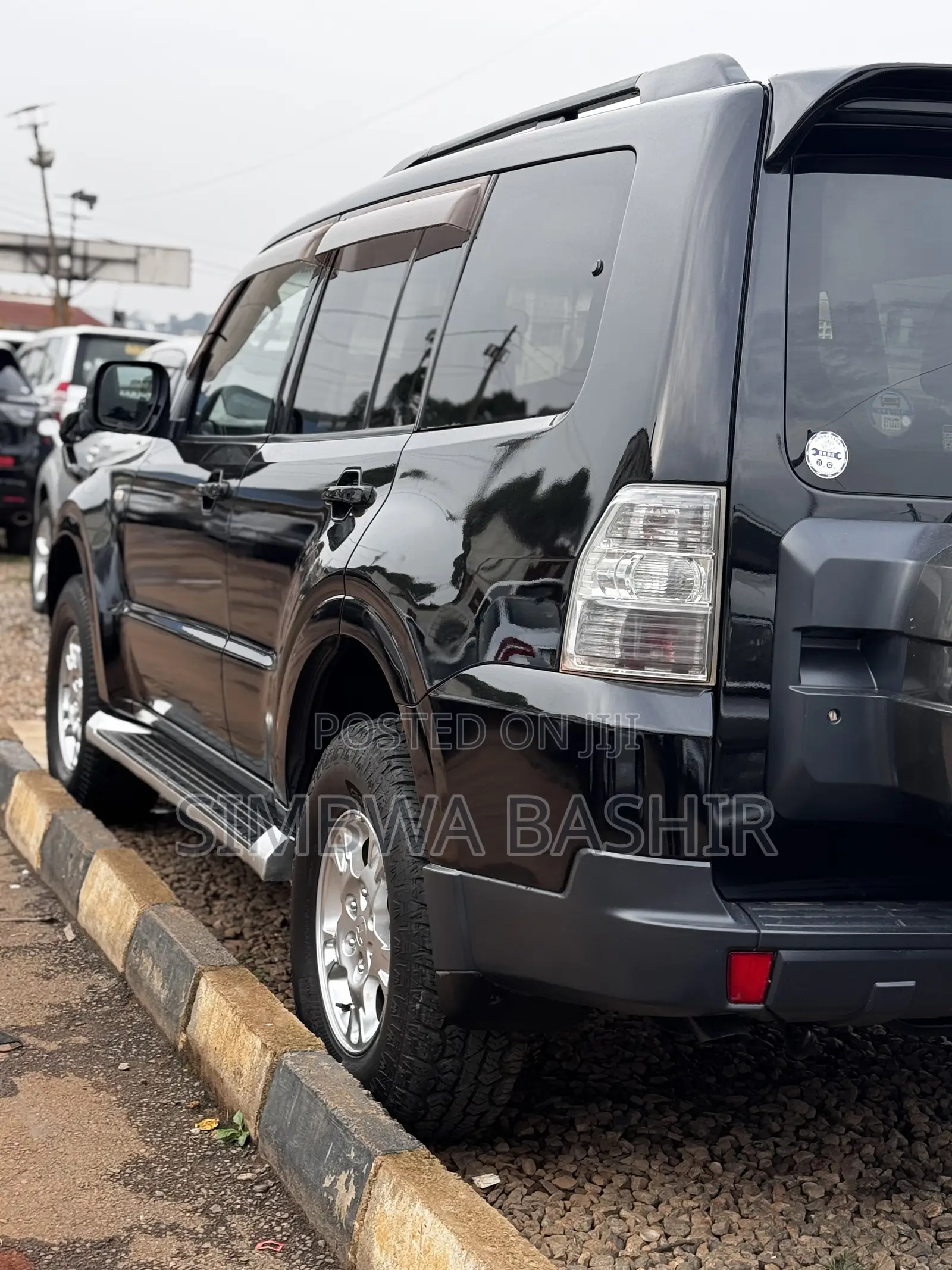 Mitsubishi Pajero 2010 Black
