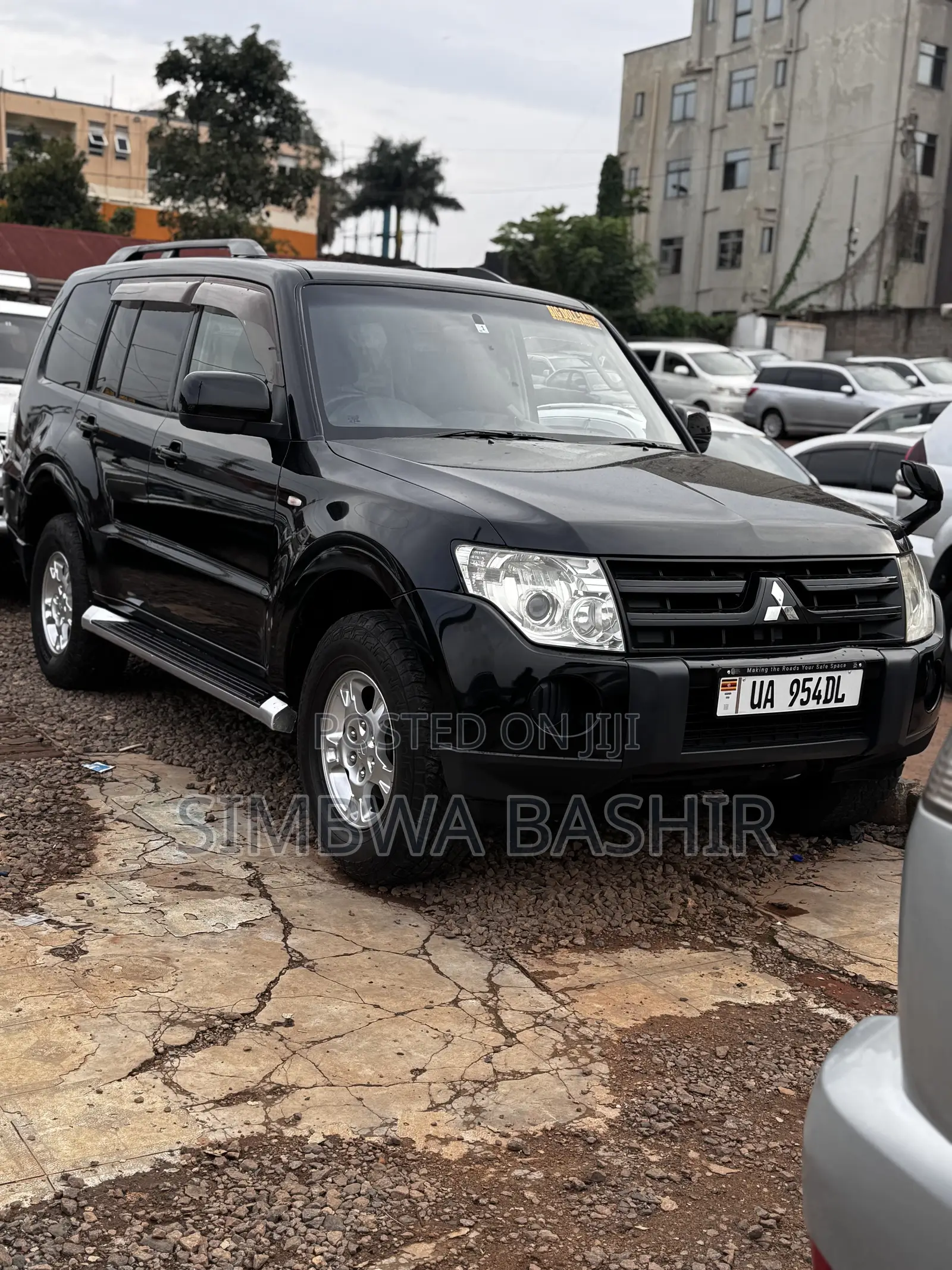 Mitsubishi Pajero 2010 Black