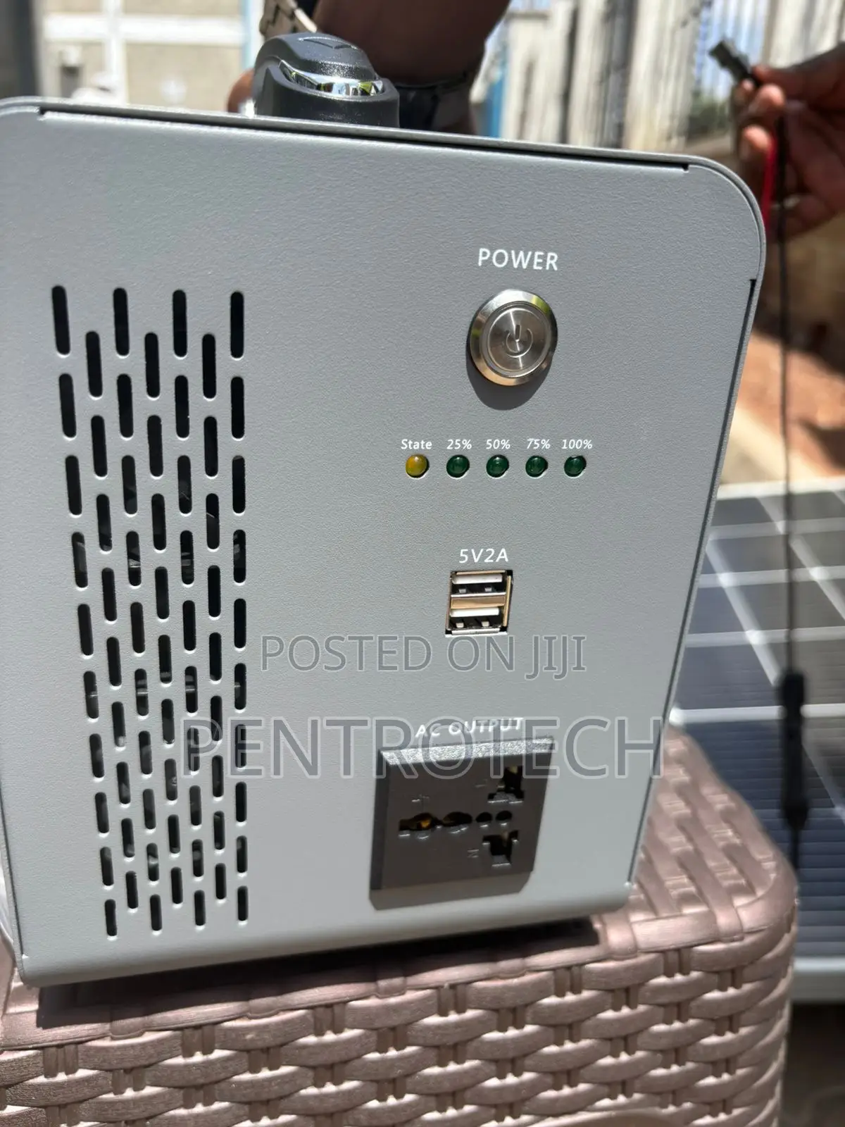 1kwh Vestwoods 1kwh All in One Portable Power Bank 500w Output.