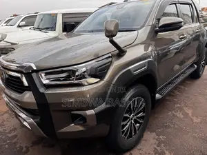 Toyota Hilux 2020 Gray