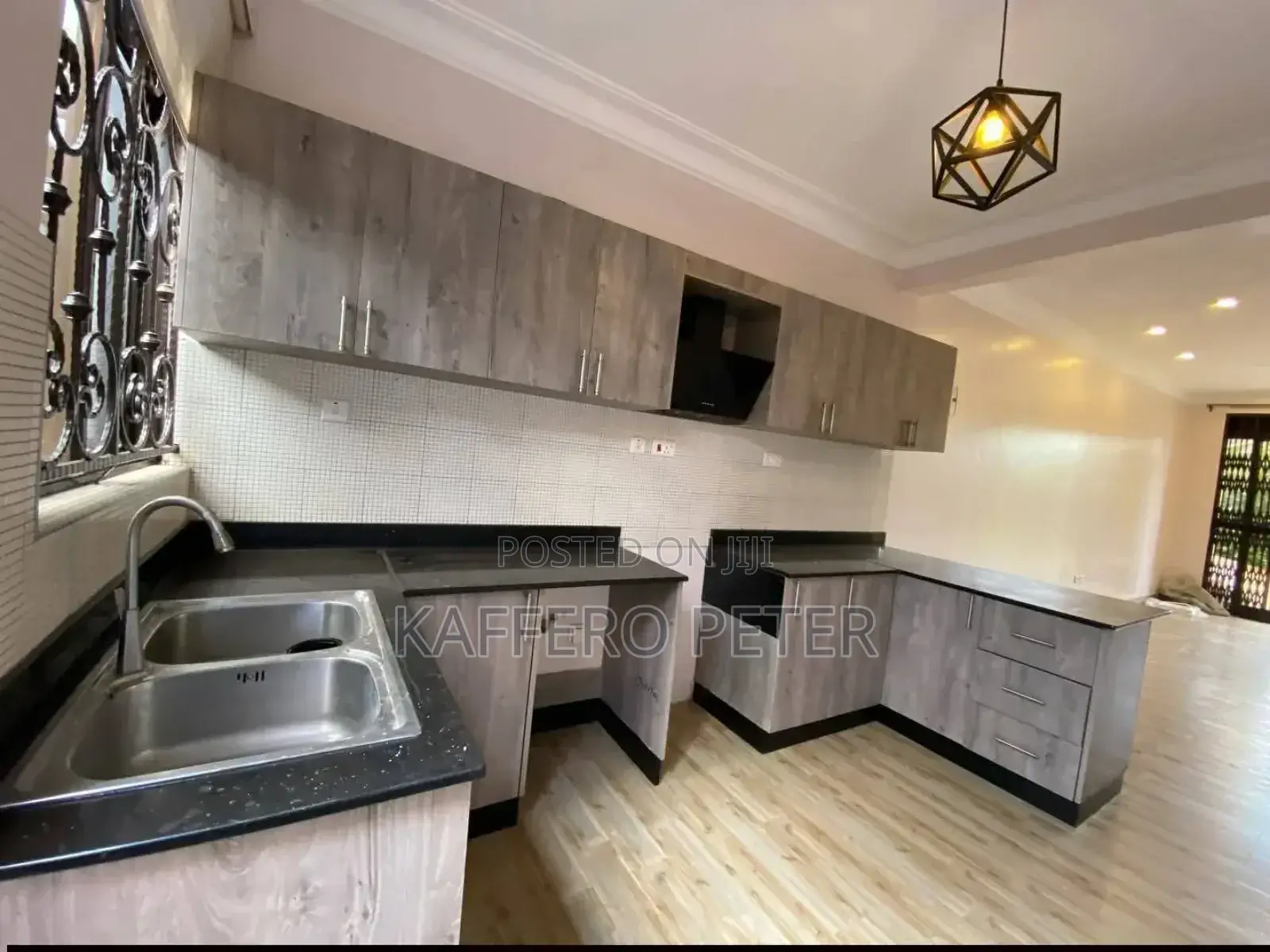 2bdrm House in Kisaasi, Central Division for rent