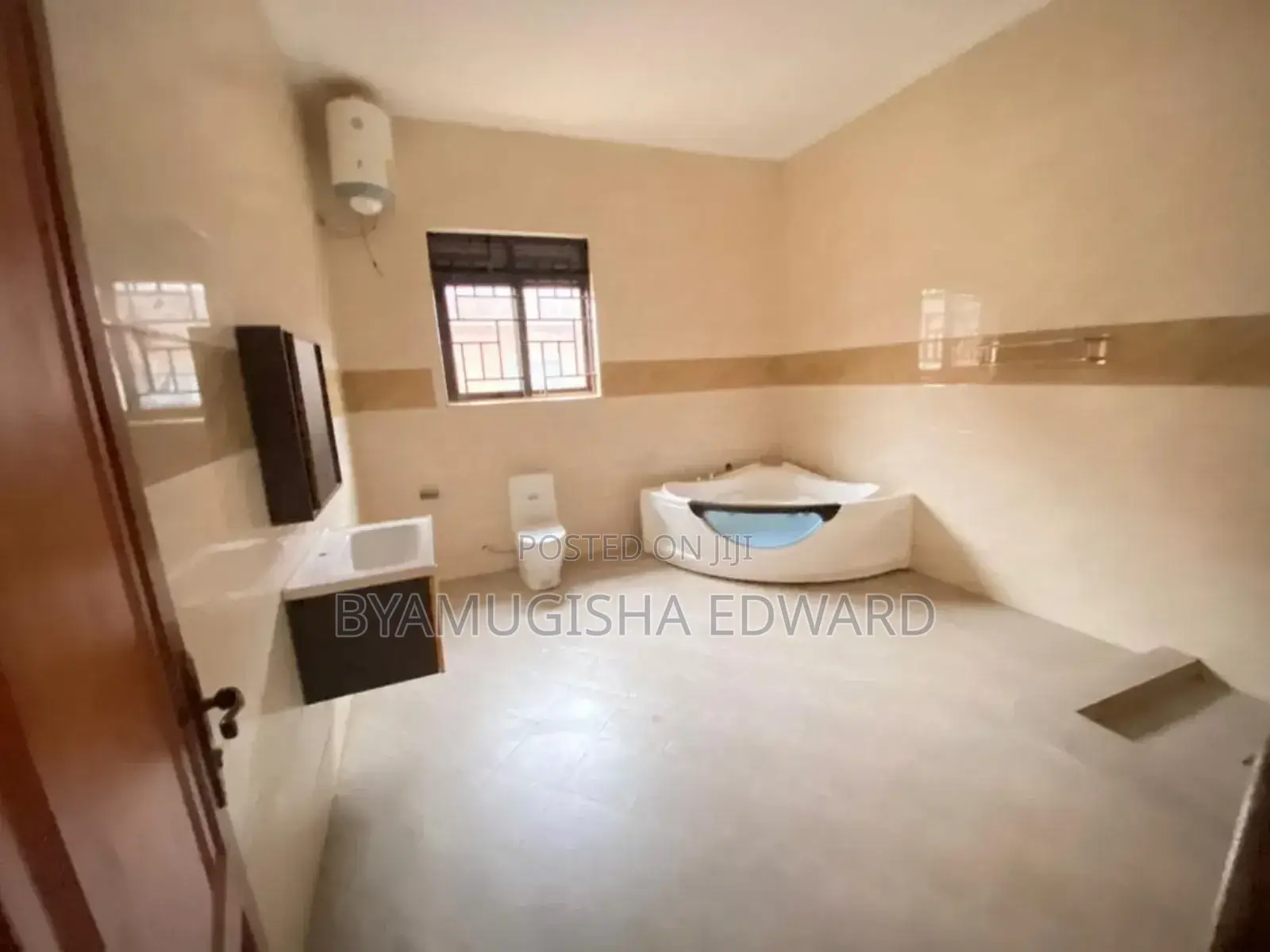 3bdrm House in Standalone Kisaasi, Central Division for rent