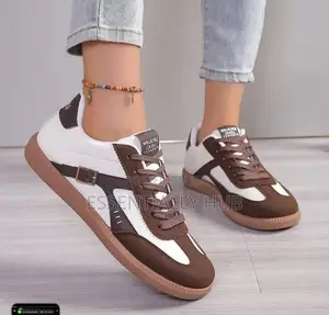 Classic Women’S Sneakers