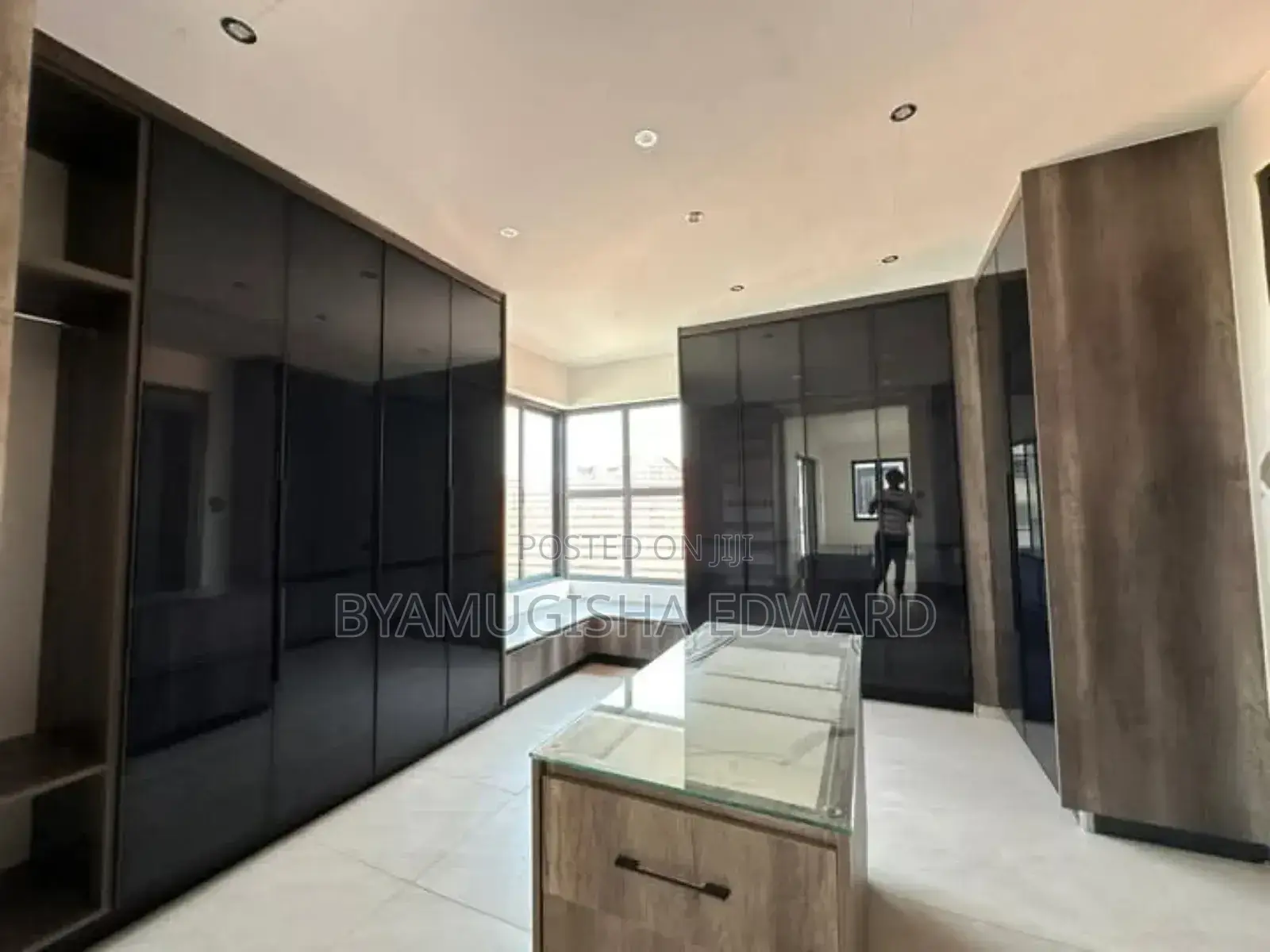 3bdrm House in Standalone Kisaasi, Central Division for rent