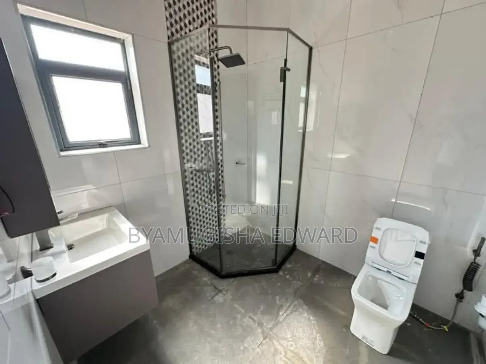 3bdrm House in Standalone Kisaasi, Central Division for rent
