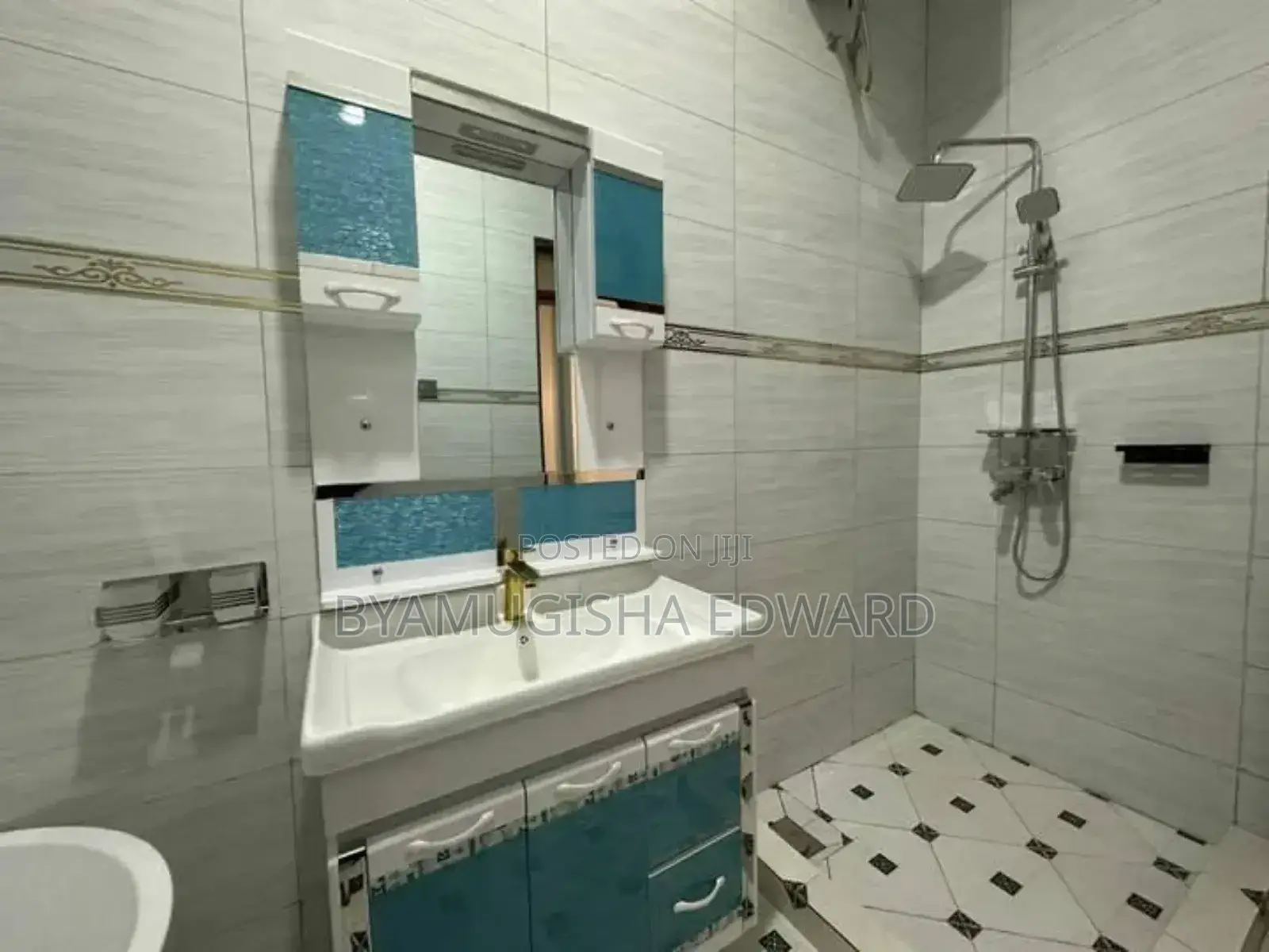 4bdrm House in Standalone Kisaasi, Central Division for rent