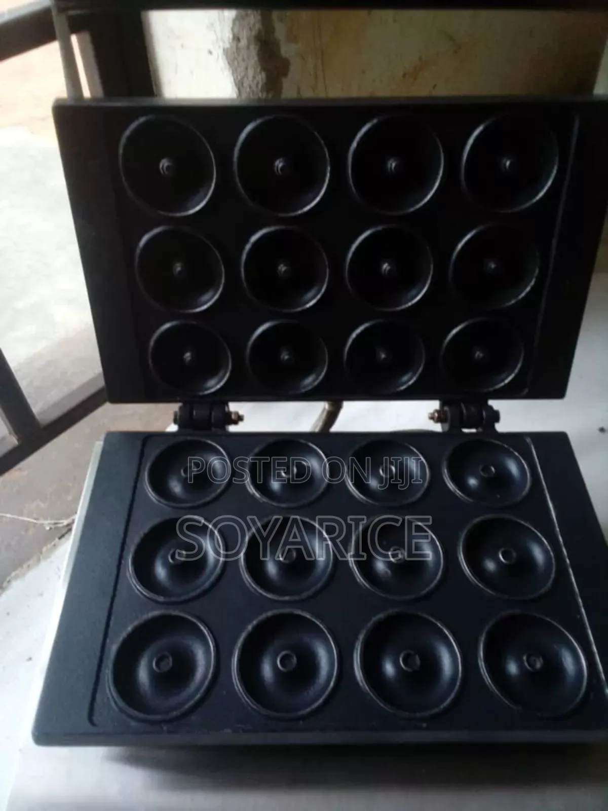 Commercial Donut Maker