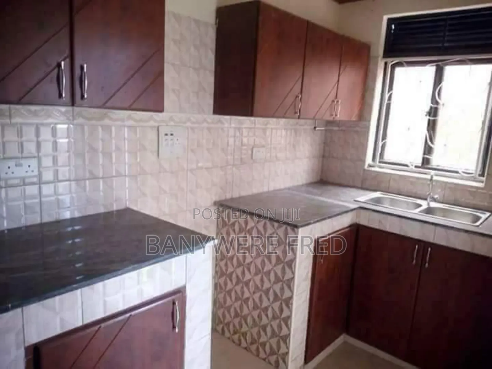 Mini Flat in Kira for sale