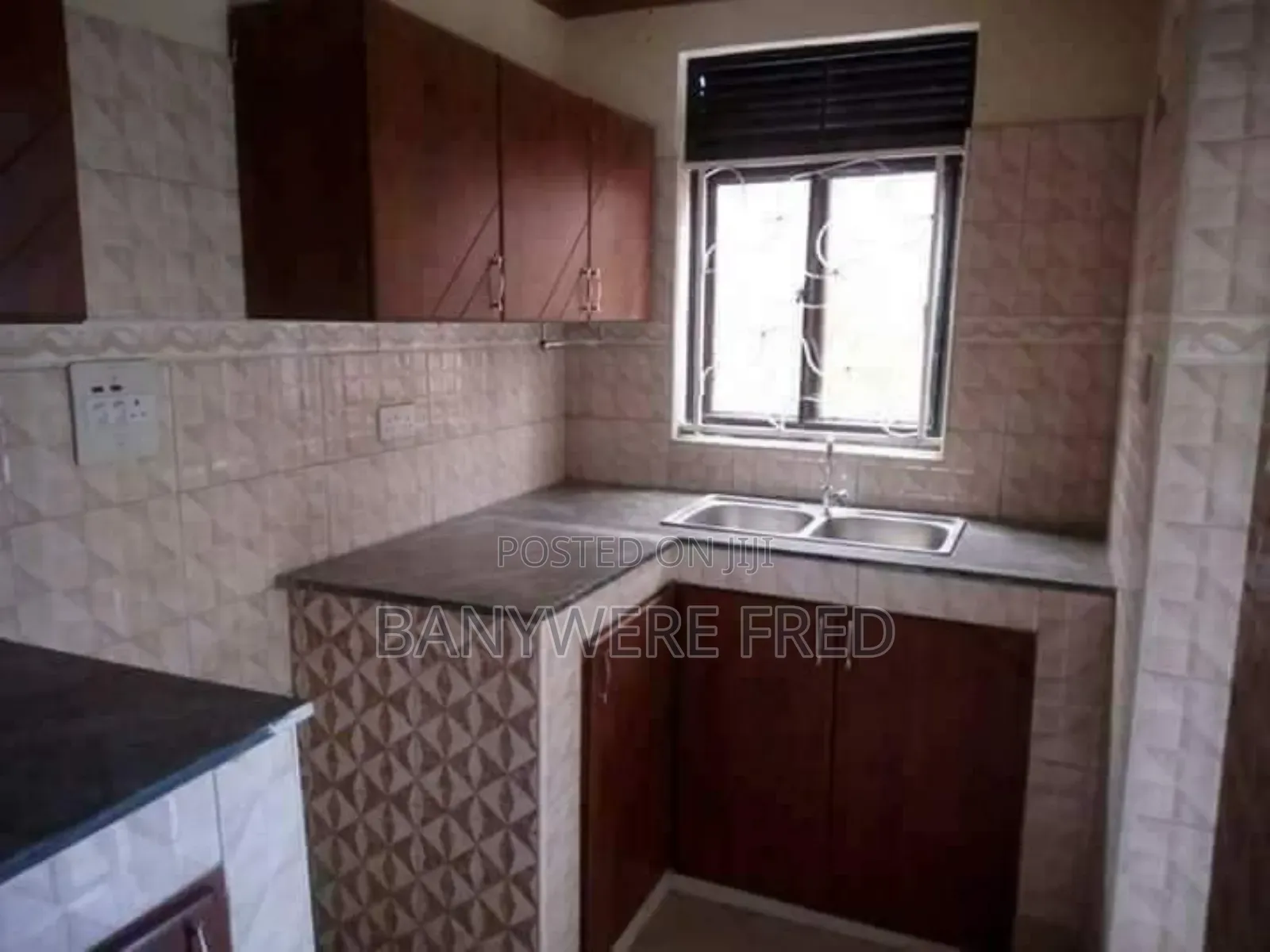 Mini Flat in Kira for sale