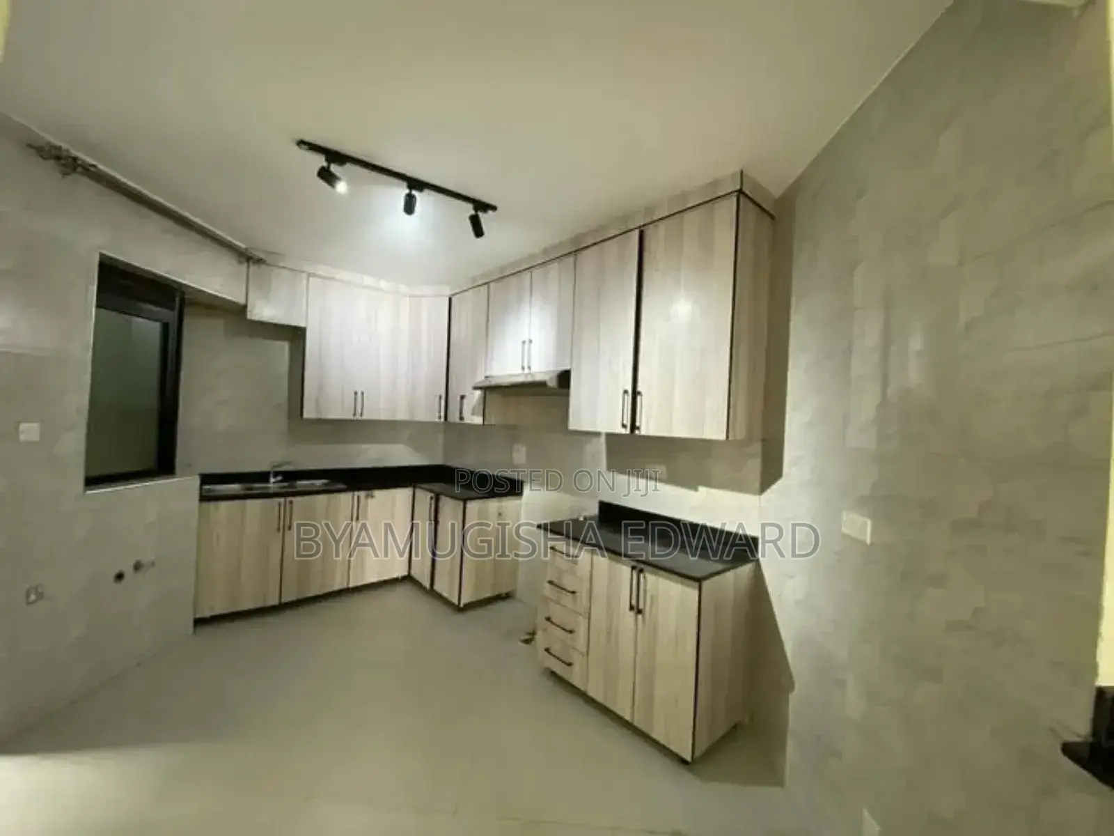 2bdrm House in Kisaasi, Central Division for rent