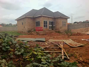4bdrm House in Wemac, Central Division for sale