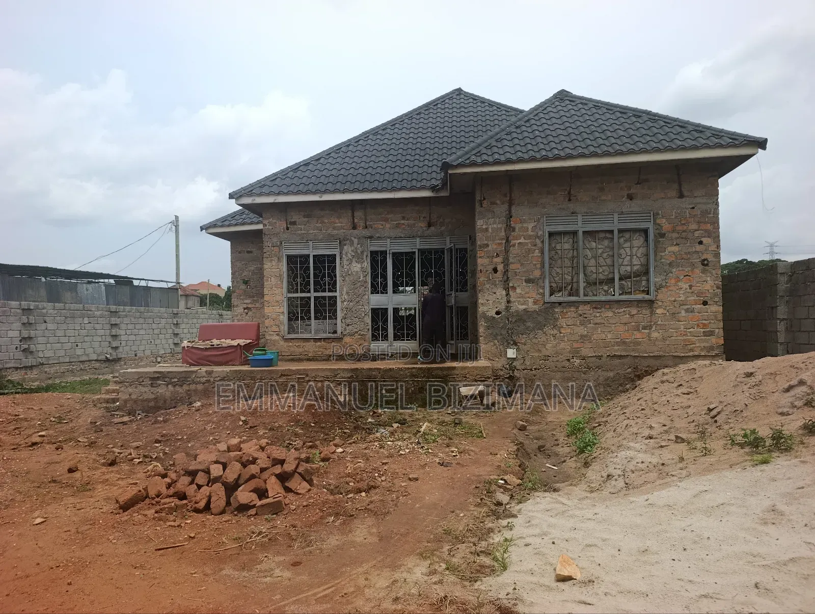 4bdrm House in Wemac, Central Division for sale