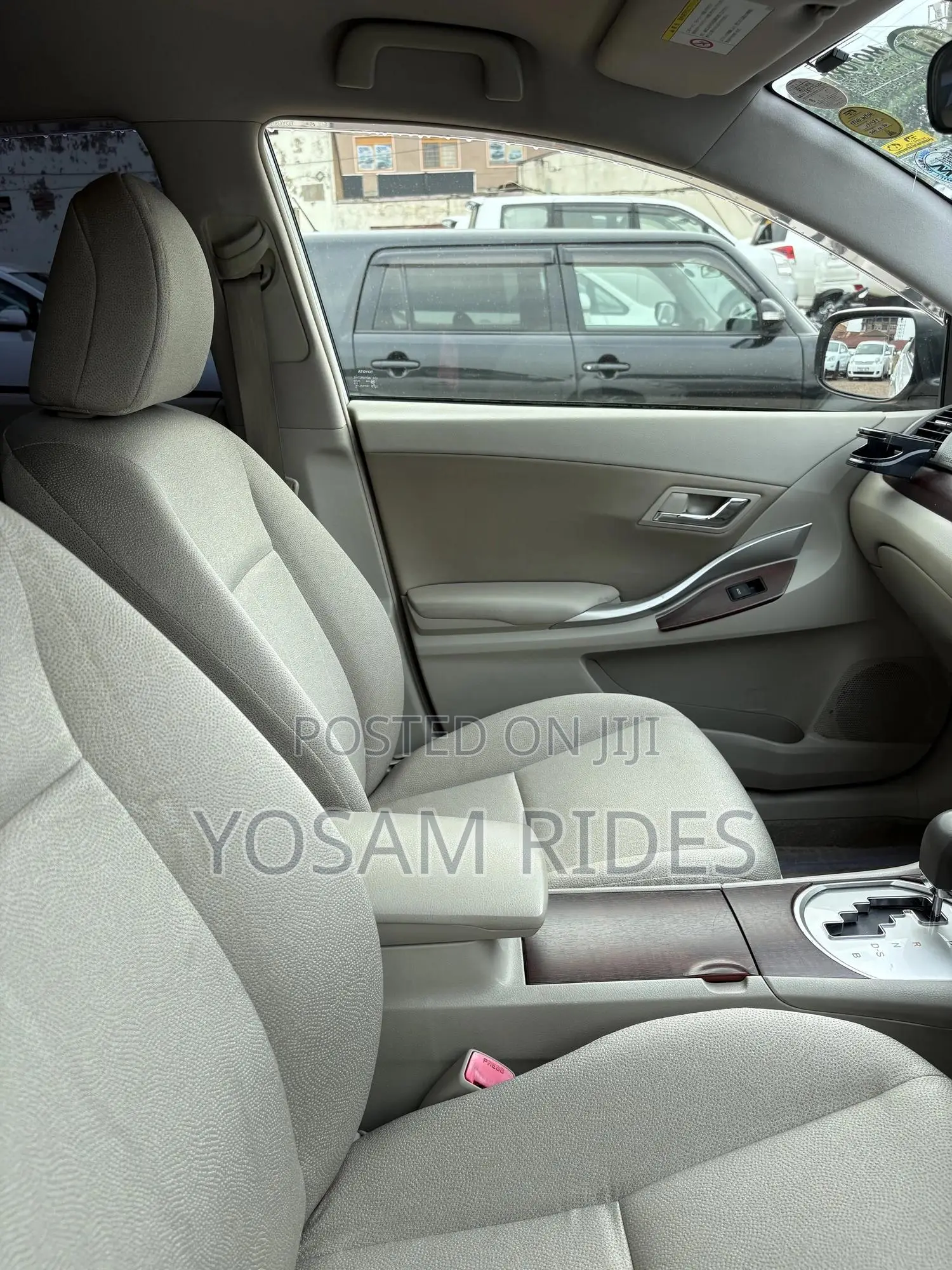 Toyota Premio 1.8 FWD 2013 White