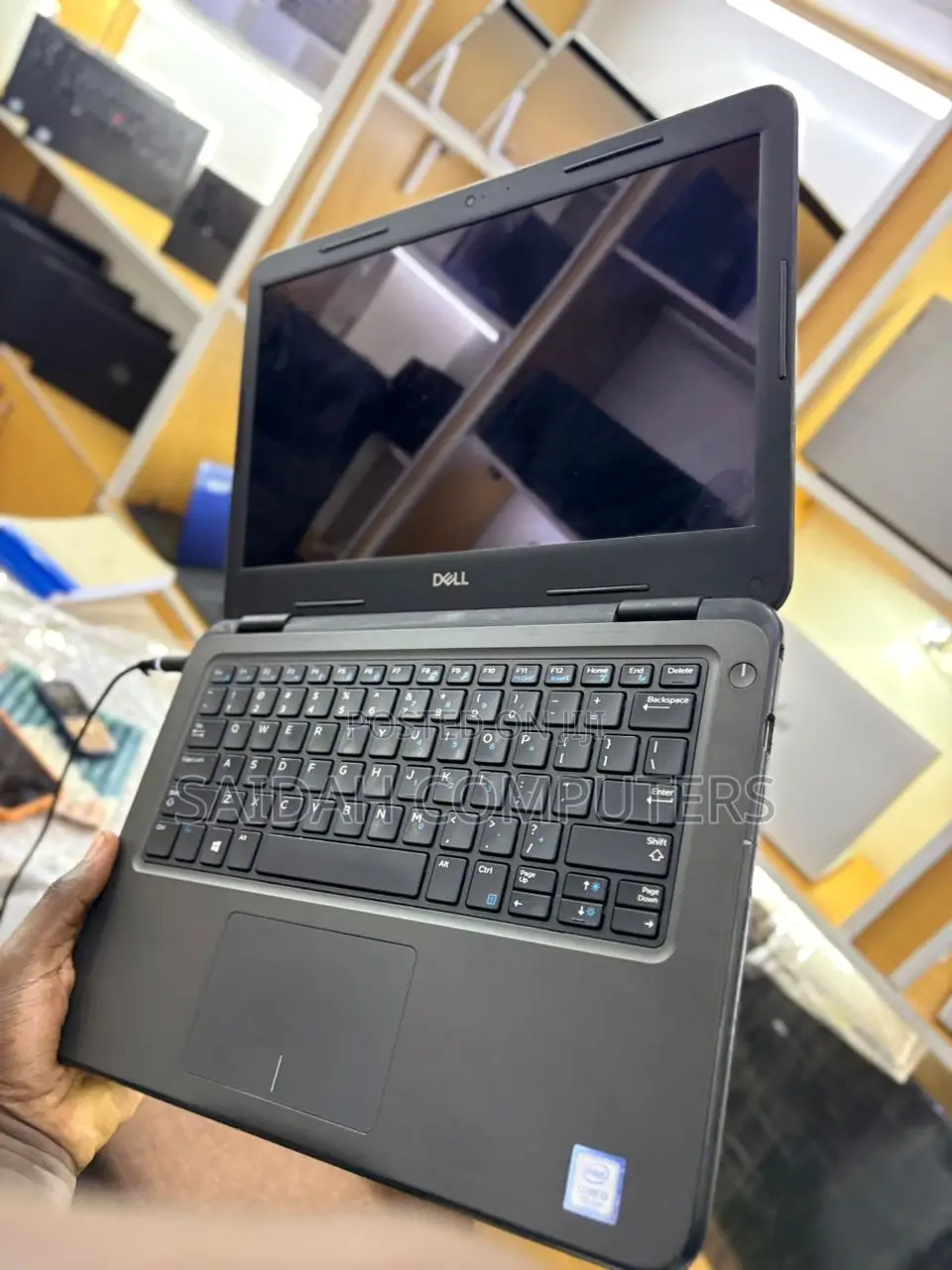Laptop Dell Vostro 3300 4GB Intel Core i3 SSD 128GB