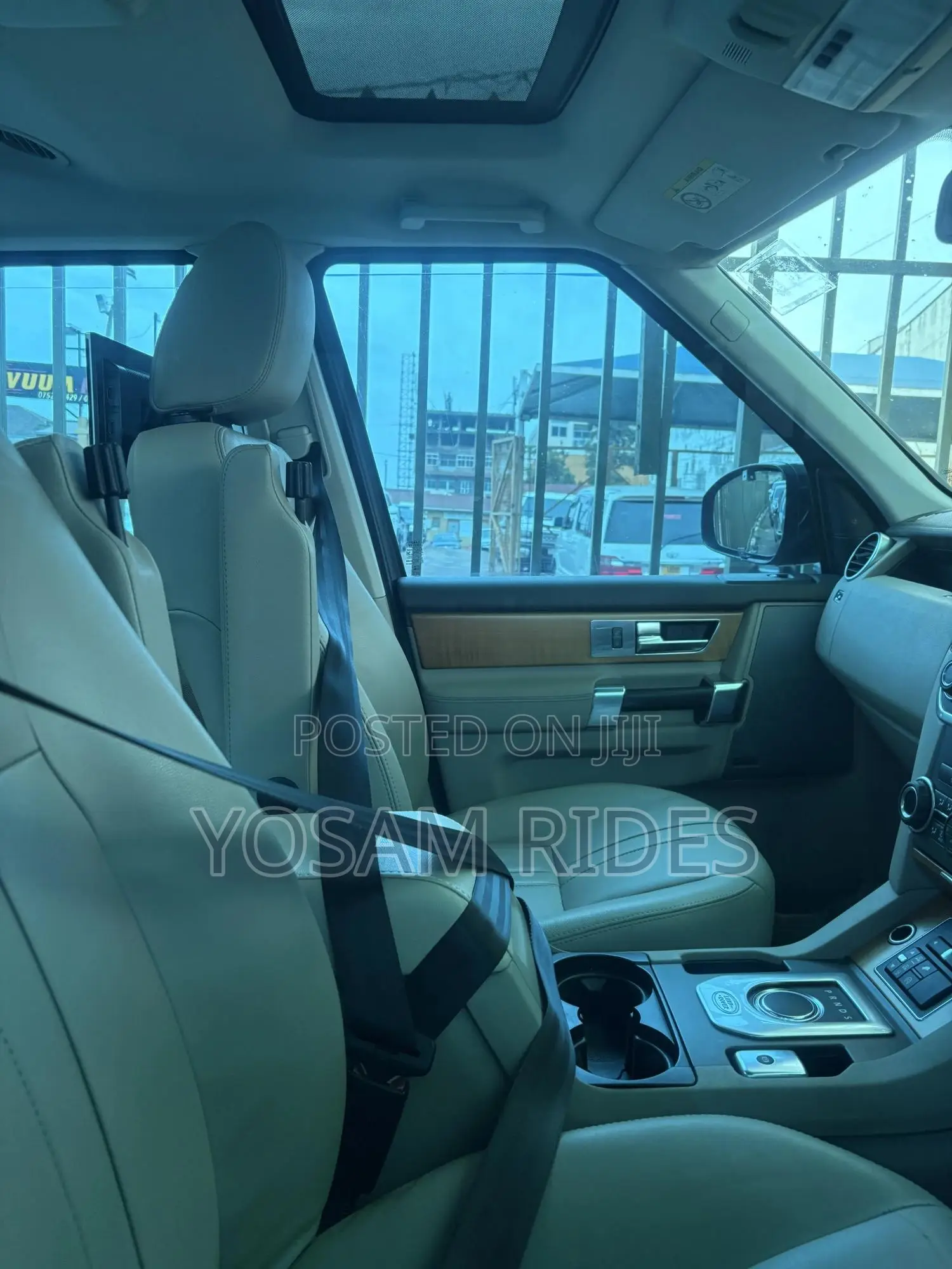 Land Rover Discovery 2014 Black
