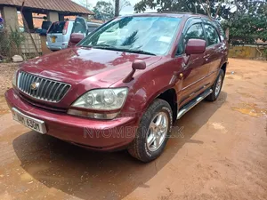 Toyota Harrier 3.0 V6 2004 Red
